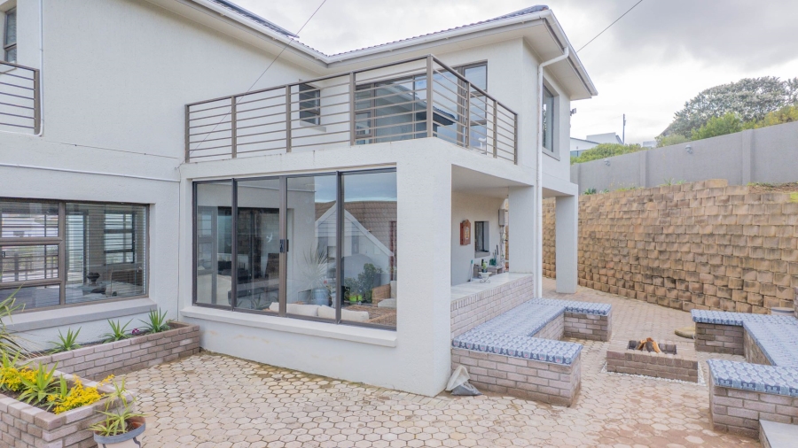 5 Bedroom Property for Sale in Dana Bay Western Cape